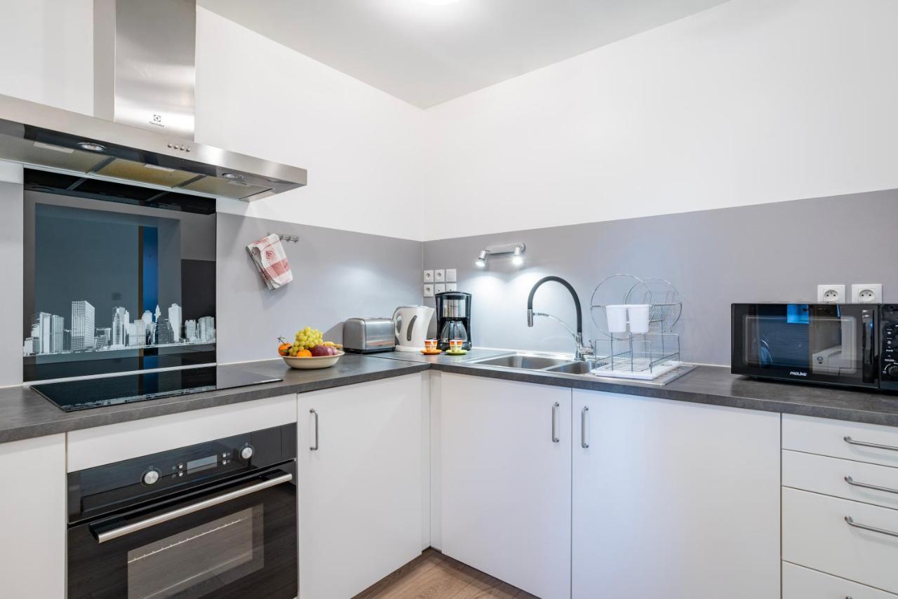 Gite Le Carpe Diem - Classe 3 Etoiles - Centre Ville - Wifi - Netflix Мармутье Экстерьер фото