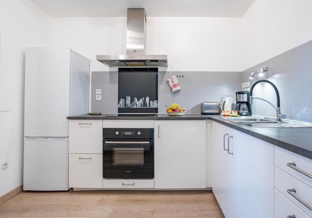 Gite Le Carpe Diem - Classe 3 Etoiles - Centre Ville - Wifi - Netflix Мармутье Экстерьер фото
